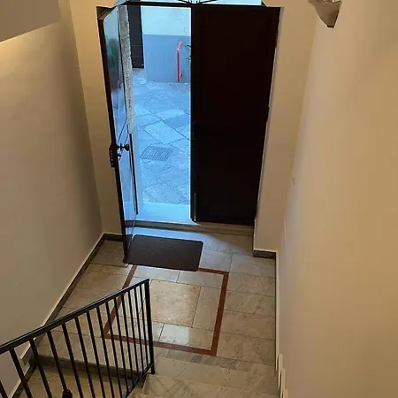 Casina Al 32 * Палермо